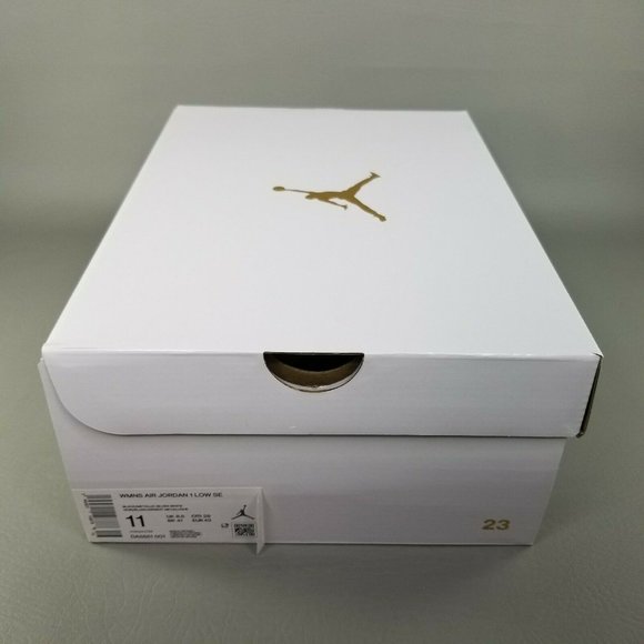 Nike Air Jordan 1 Low SE Silver Toe Shoes Women 11 - Picture 7 of 7